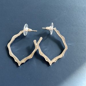 Kendra Scott silver earrings - classic shape